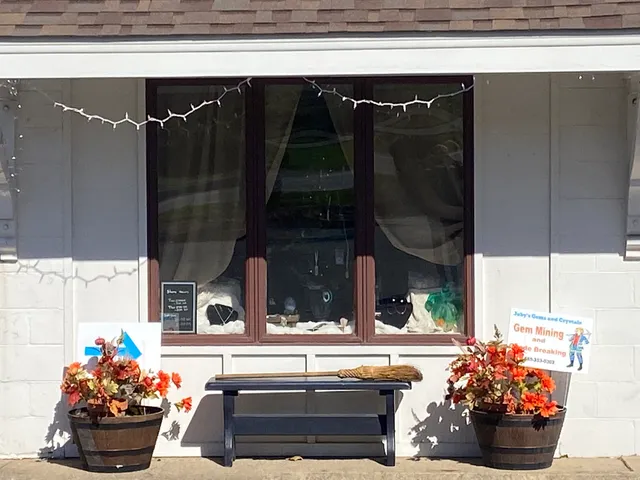 Joby's Gems and Crystals