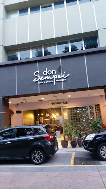 Don Sempoi by Mamacita