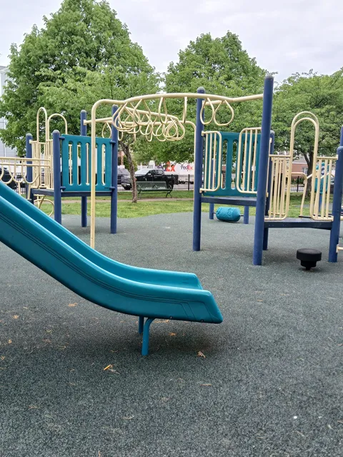Windsor/Grove Playground