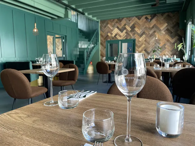 Restaurant The riverside