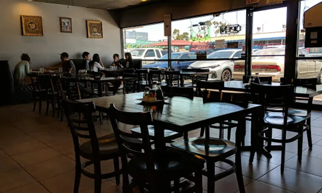 Win Thai Cuisine Restaurant