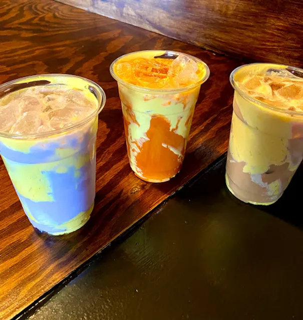 Black Straw Tea Bar & Kitchen