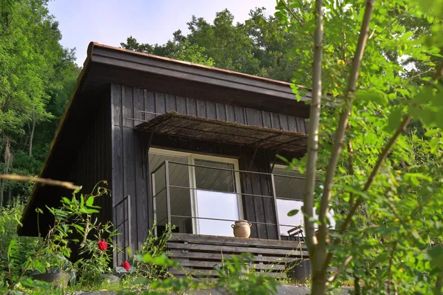 La Pause En Soi Cabanes jacuzzi privatif & Bien-Être