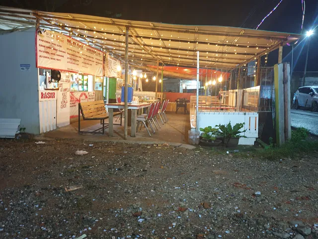 PECEL LELE MERDEKA 02 JELUPANG