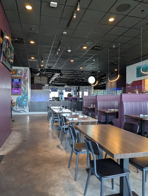 PAR 3 Newport @ The Levee