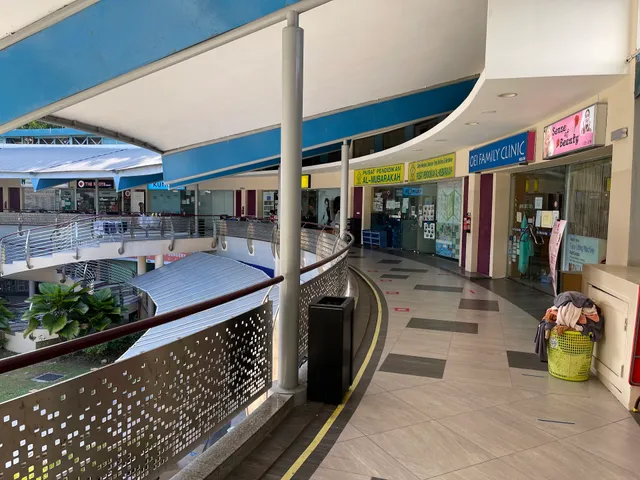 Elias Mall
