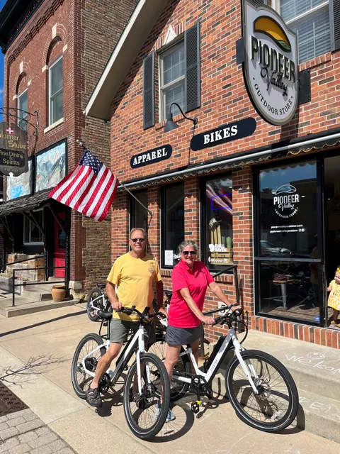 Pioneer Valley Country Store