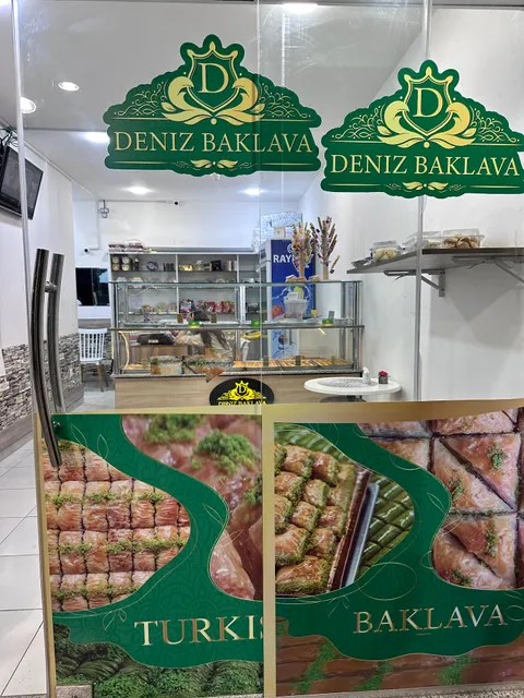 Deniz Baklava