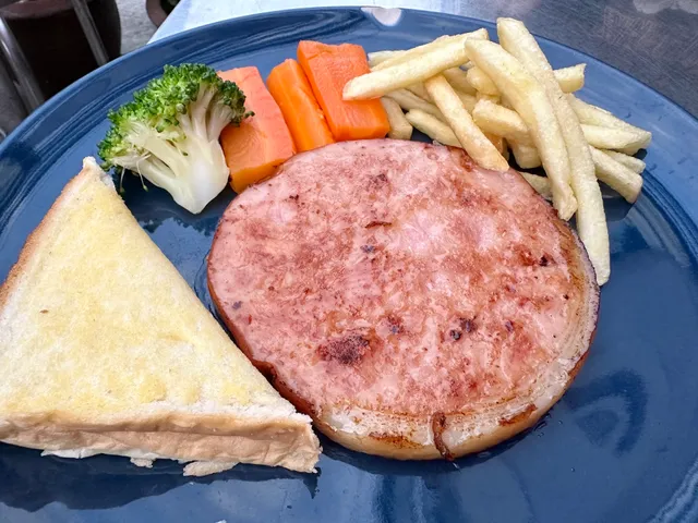 สเต็กลุงหนวด สาขาเตาปูน