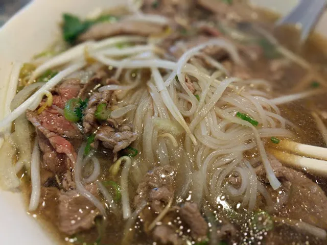 Pho Hoan Pasteur