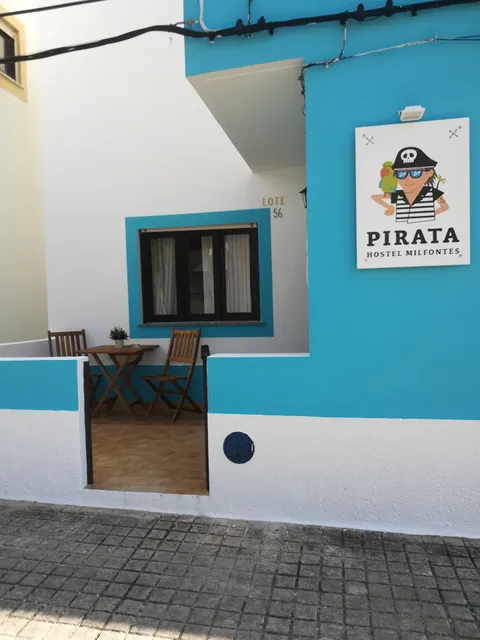 Pirata Hostel Milfontes & guest house