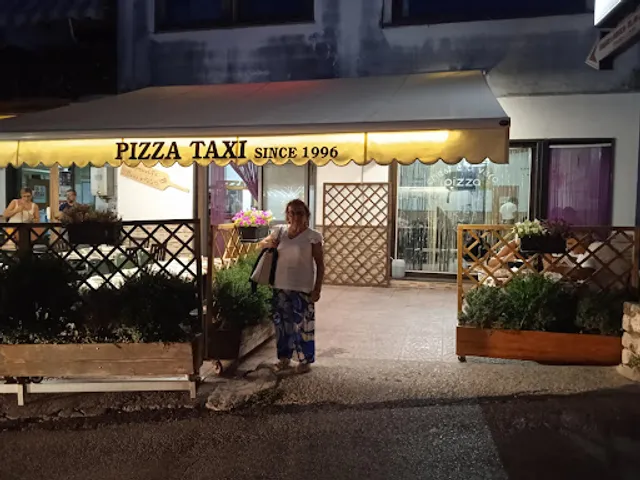 Pizza Taxi 1996 - Pizzeria & Panificio