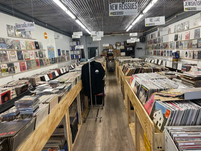 Nivessa Vinyl Records Store (on Pico)