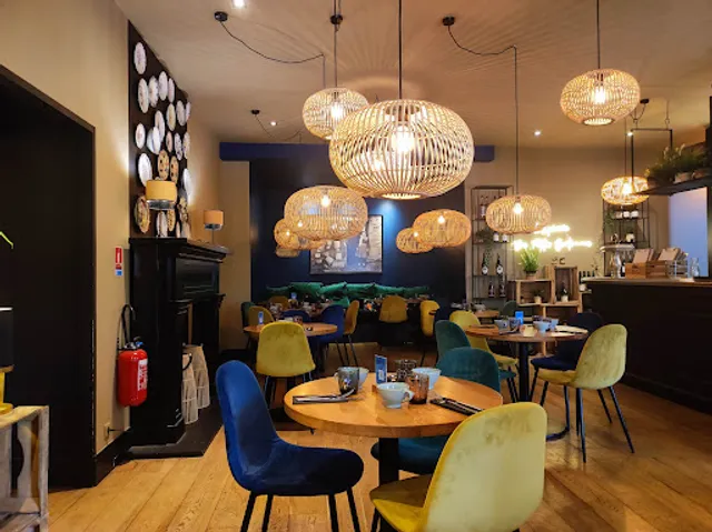 Les Petites Bretonnes