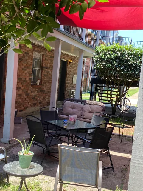 Maison D'Orleans Apartment Homes