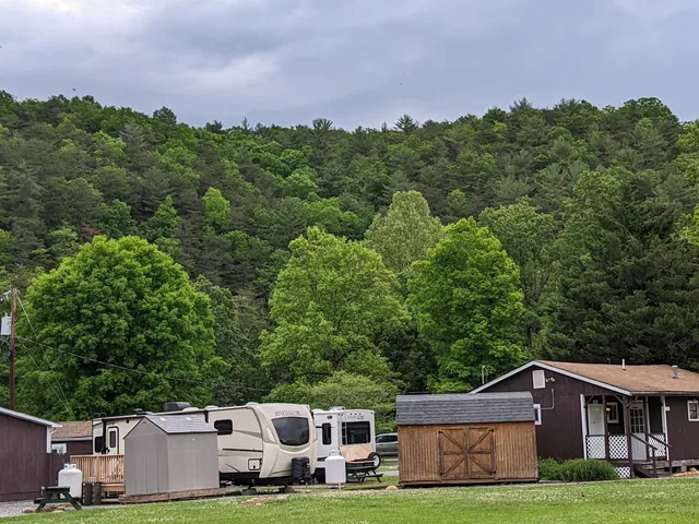 Buckhorne Country Store and Campground
