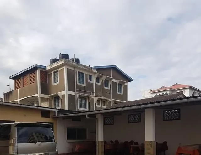 Golden Guest House Miritini