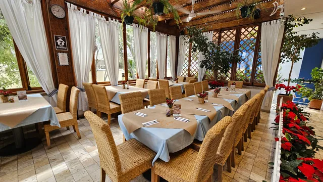 Lucía Pie House & Grill (Cumbayá)