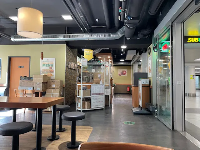 Subway - Zentrum Rennweg