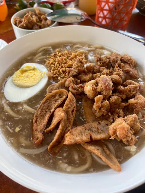 JOLONGBAYAN'S LOMI HAUZ