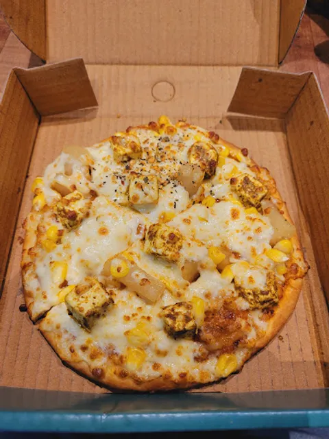 La Pino'z Pizza, Dhakoli