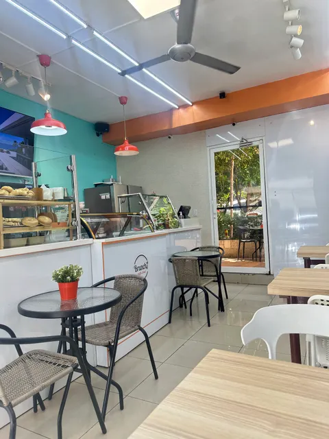 Brunchy Bread & Waffle