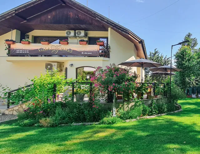 Къща за гости "VILLA JANET"