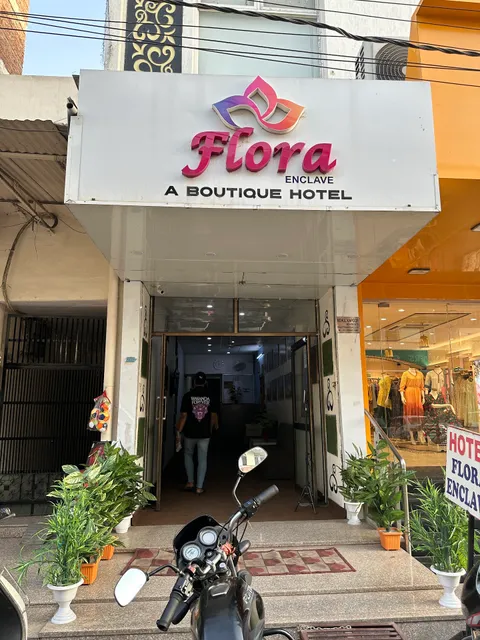 Hotel Flora Enclave