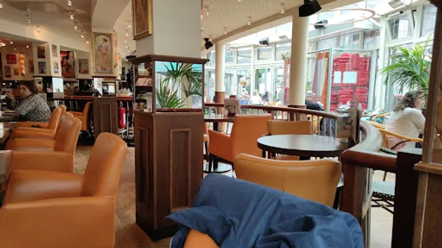 Cafe Extrablatt Leer