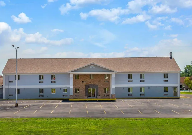 Travel Inn Sidney OH Hotel