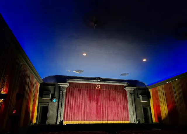 Hamburg Palace Theatre