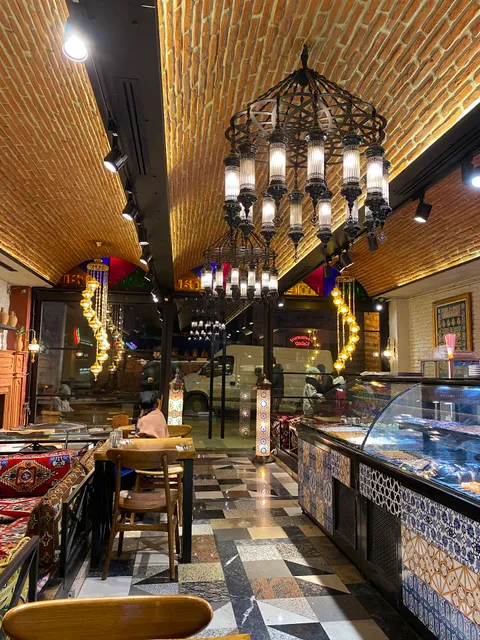 Sultan Mehmet Restaurant & Cafe