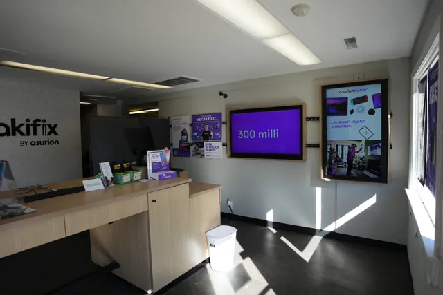 uBreakiFix - Phone and Computer Repair