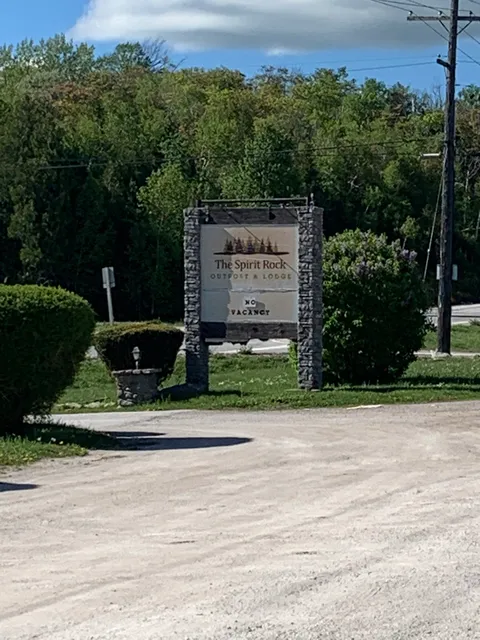 The Spirit Rock Outpost & Lodge