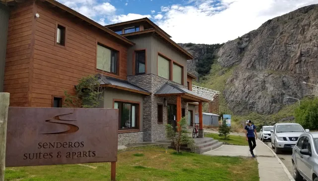 Senderos Suites & Aparts