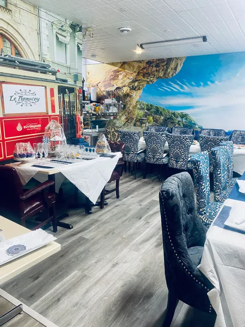 Le Tramway Cafe Bistro