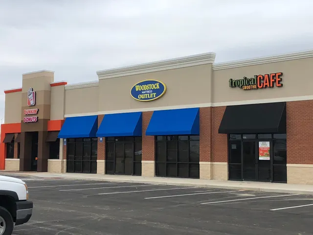 Woodstock Furniture & Matrress Outlet