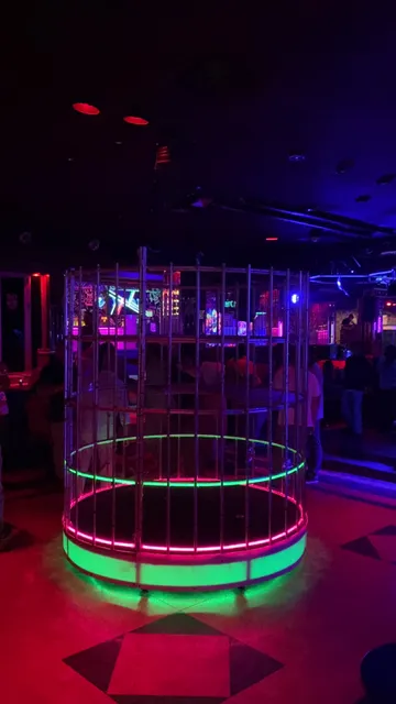 HOLIDAY by Obbio - Sevilla