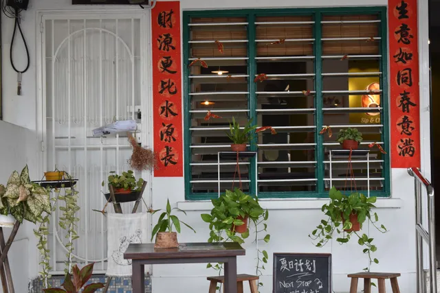 Sip & Chill Cafe Ipoh (New: 145 Cafe 吹水站)