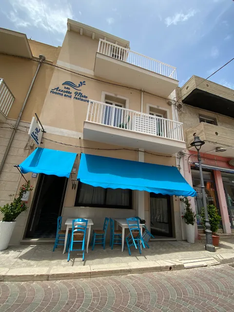 Azzurro Mare rooms and restaurant