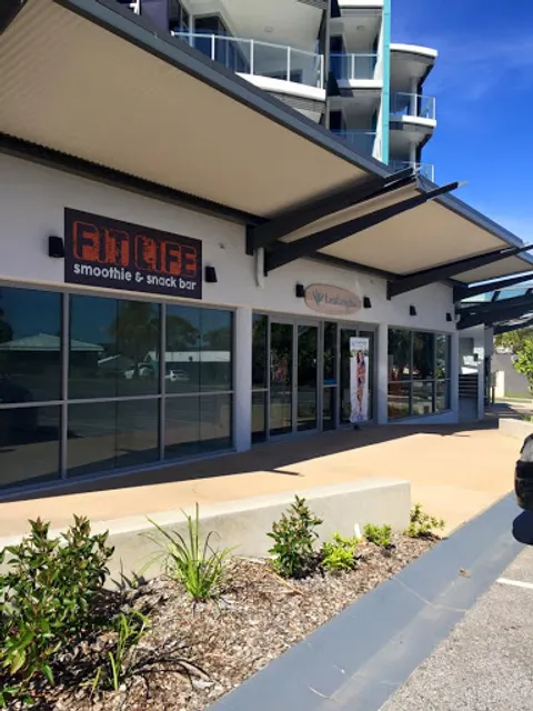 Fit Life Smoothie & Snack Bar