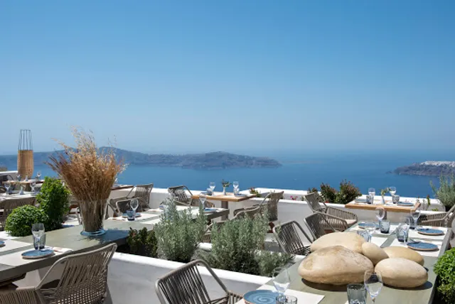 White Lounge Restaurant