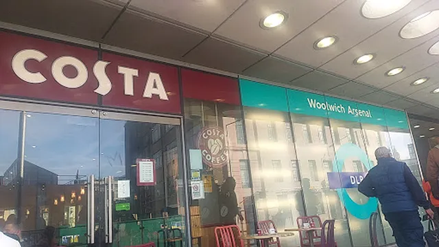 Costa Coffee - Woolwich DLR
