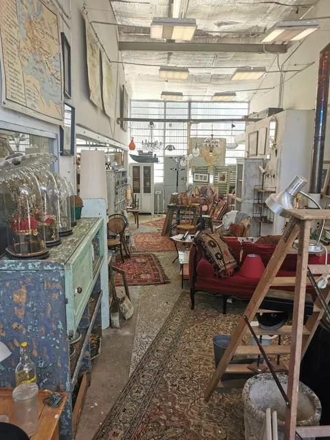 La brocante topbroc. Achat, vente, débarras. OUVERT 2ème week-end de chaque mois et SUR RDV.