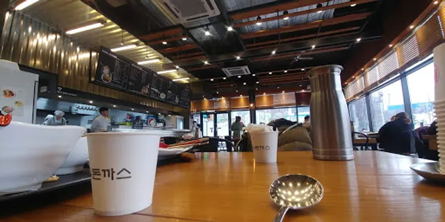 홍익돈까스 파주금릉점