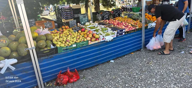 Marché aux puces de Bonpas