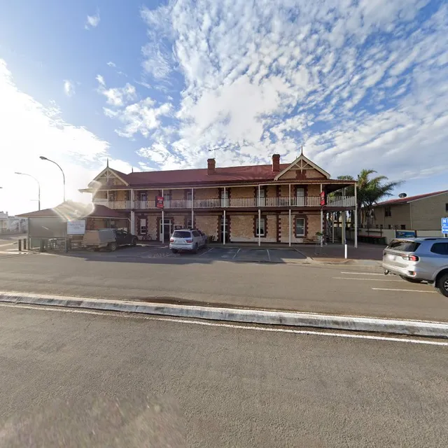 Tumby Bay Hotel - The Red Roof