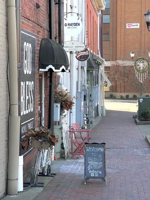 O Hayden Baby + Kids