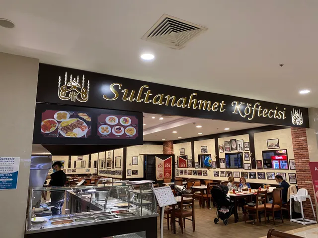 TARİHİ SULTANAHMET KÖFTECİSİ
