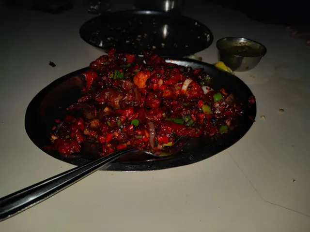 OM SAI CHINESE CORNER (VEG- NONVEG)